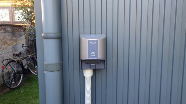 施工後(EV充電用コンセント本体設置)